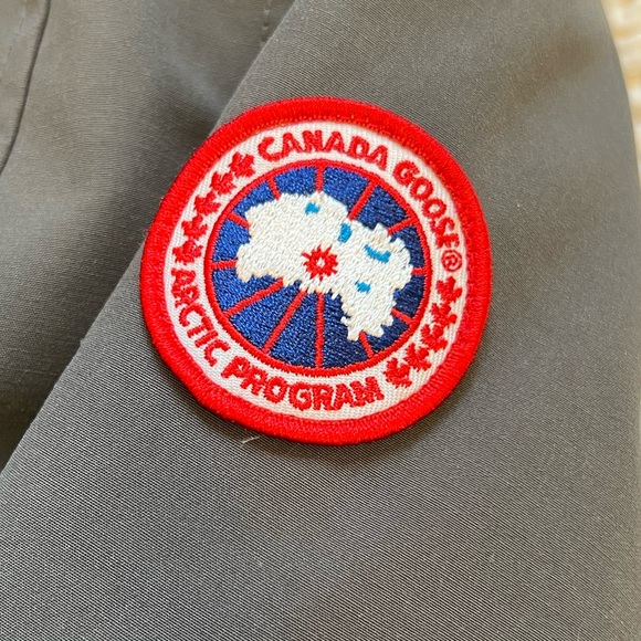 Canada Goose Rossclair Parka XS - Picture 3 of 6